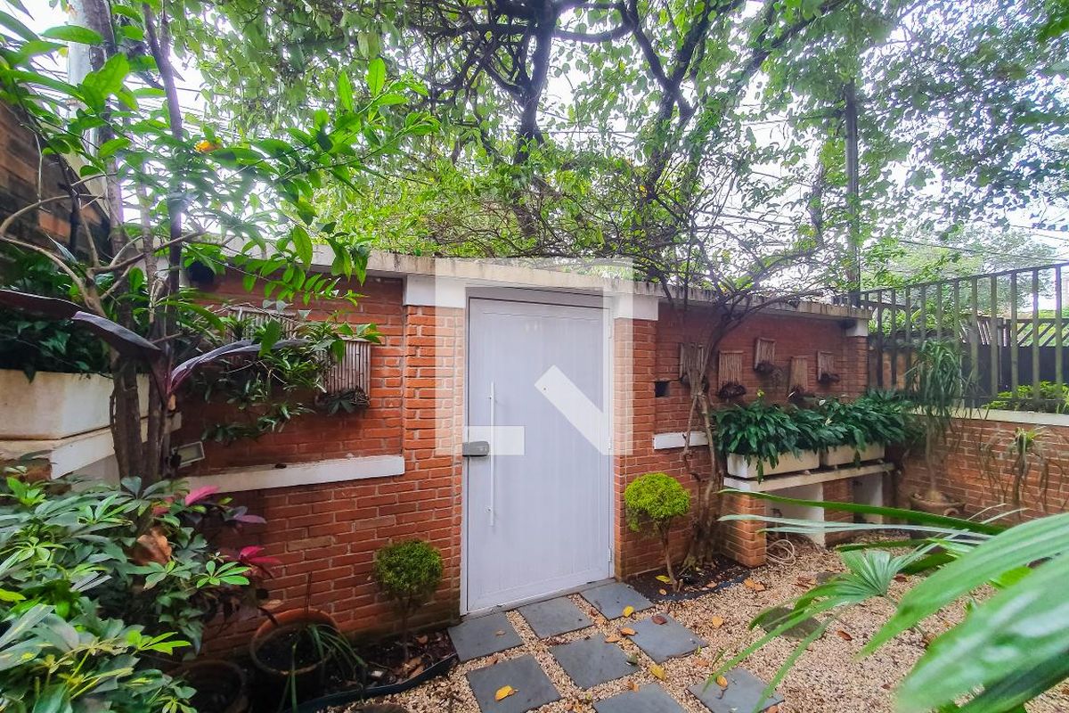 Casa, 4 quartos, 250 m² - Foto 190