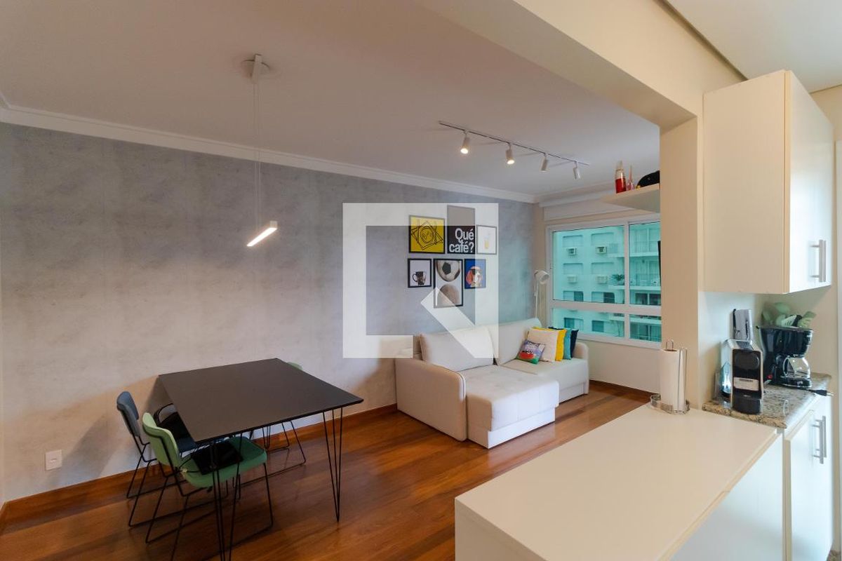 Apartamento à Venda - Cambuí, 1 Quarto,  72 m2 em , Campinas - sp | SoloBR