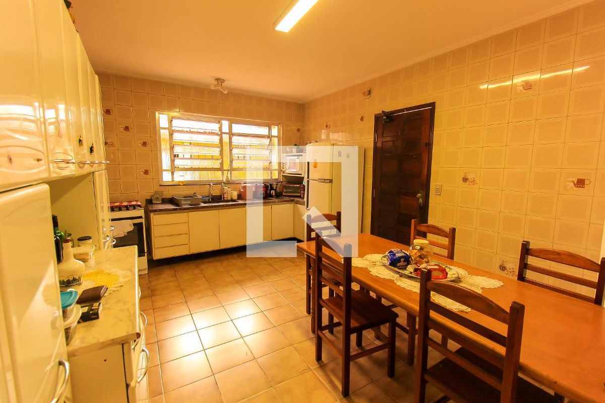 Casa, 3 quartos, 180 m² - Foto 70