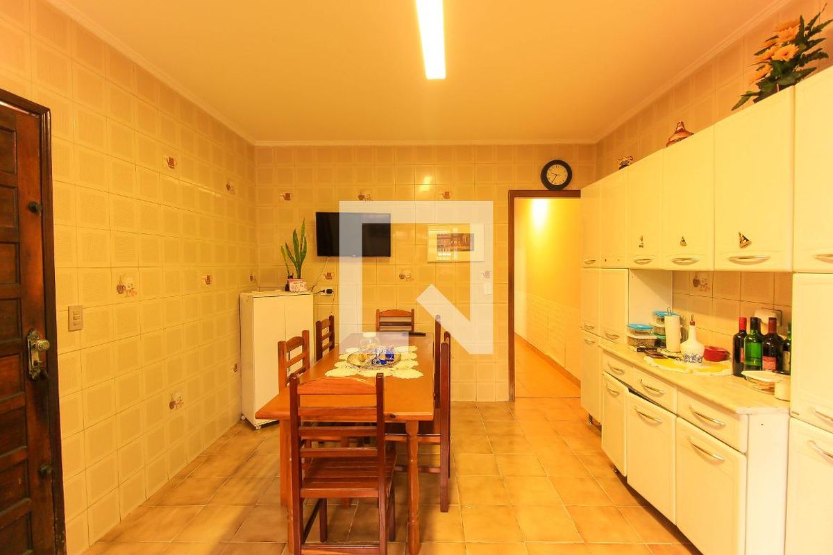 Casa, 3 quartos, 180 m² - Foto 78