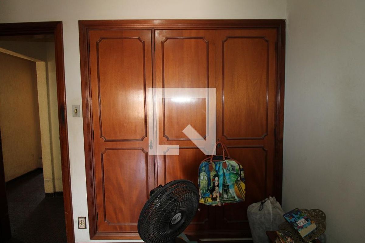 Casa à Venda - Taquaral, 2 Quartos,  300 m2 em , Campinas - sp | SoloBR
