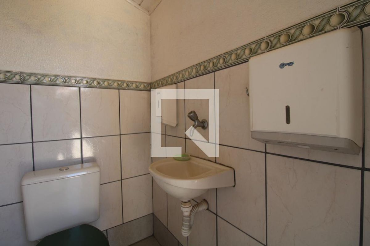 Casa à Venda - Taquaral, 2 Quartos,  300 m2 em , Campinas - sp | SoloBR