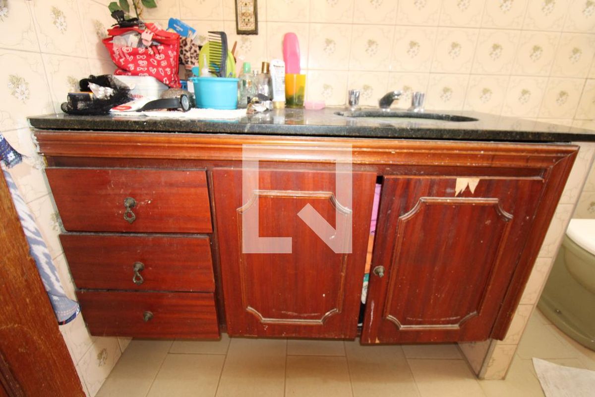 Casa à Venda - Taquaral, 2 Quartos,  300 m2 em , Campinas - sp | SoloBR