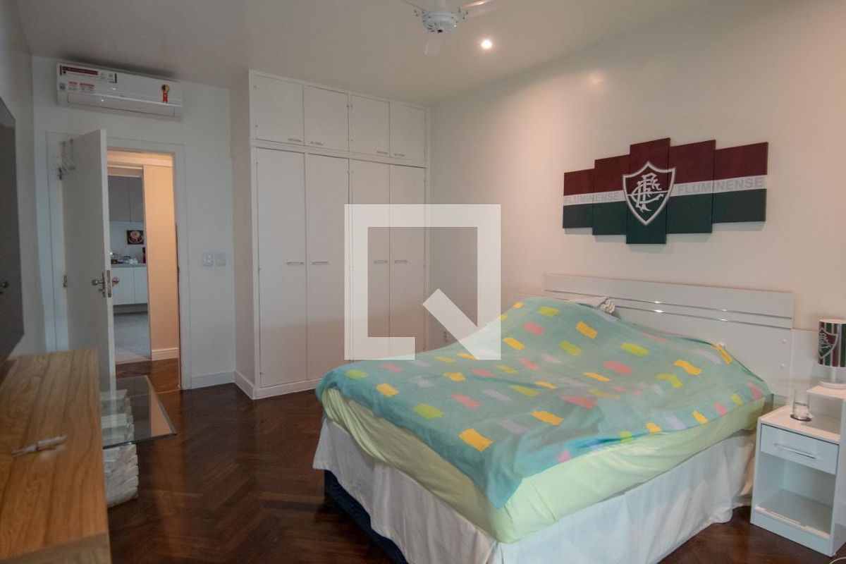 Apartamento, 3 quartos, 275 m² - Foto 44