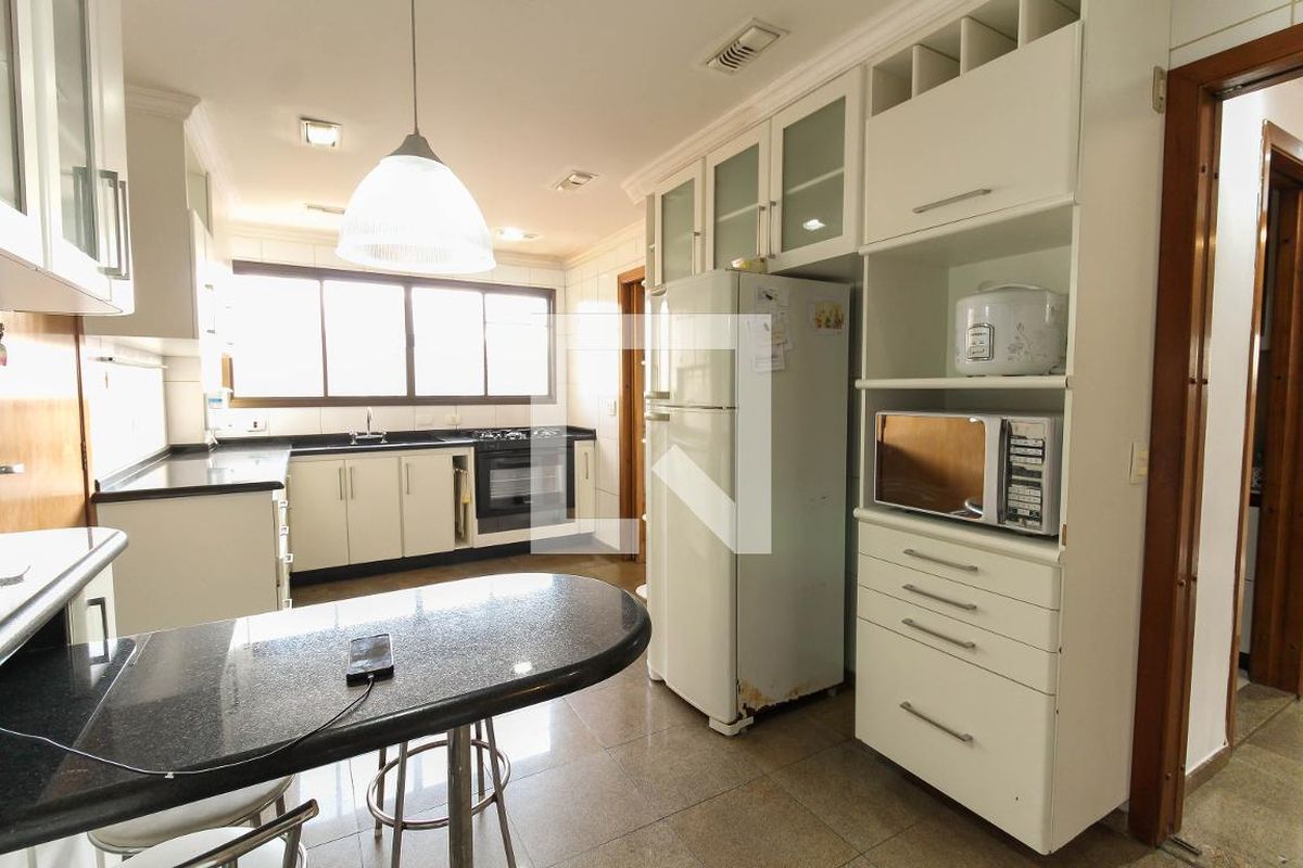 Apartamento, 4 quartos, 200 m² - Foto 151
