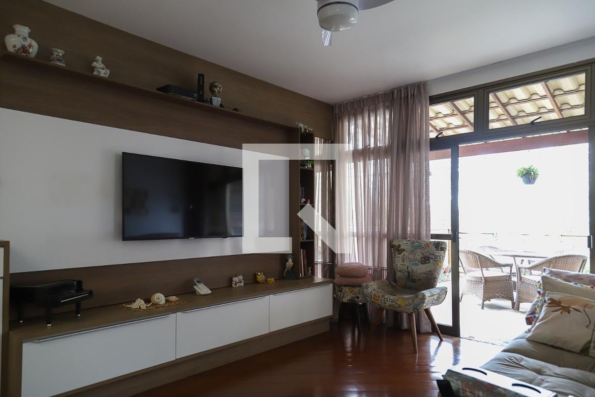 Cobertura, 3 quartos, 180 m² - Foto 1