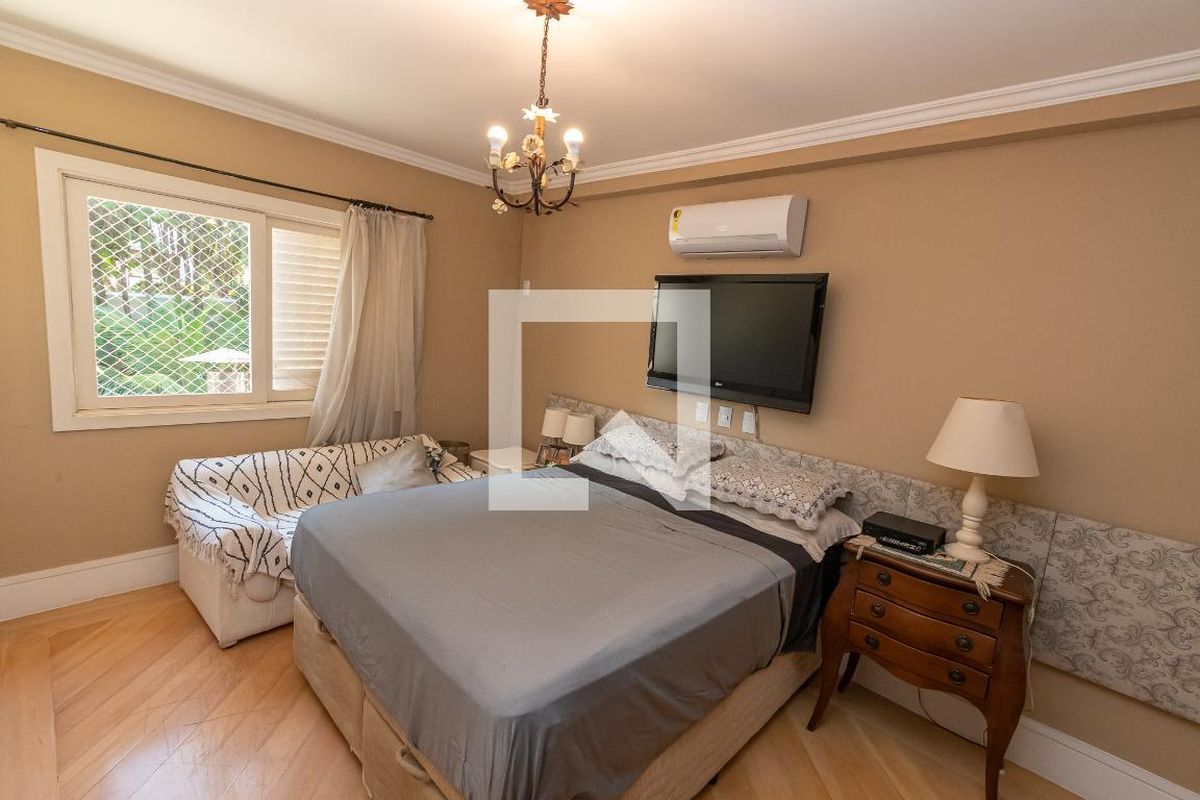 Casa à Venda - Lot. Alphaville Campinas , 4 Quartos,  439 m2 em , Campinas - sp | SoloBR