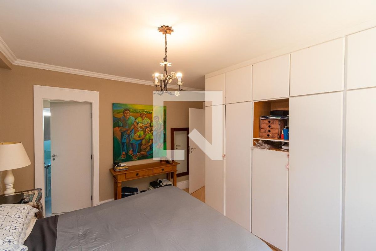 Casa à Venda - Lot. Alphaville Campinas , 4 Quartos,  439 m2 em , Campinas - sp | SoloBR