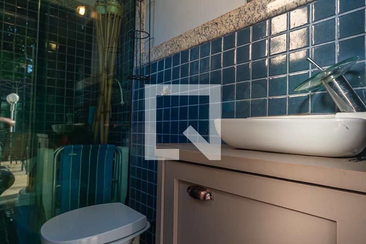 Casa à Venda - Lot. Alphaville Campinas , 4 Quartos,  439 m2 em , Campinas - sp | SoloBR