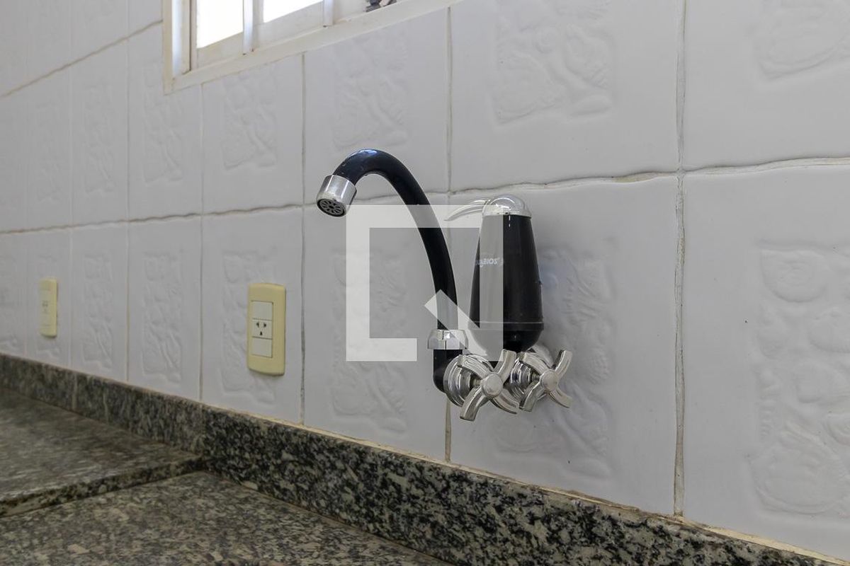 Casa à Venda - Jardim Flamboyant, 4 Quartos,  250 m2 em , Campinas - sp | SoloBR