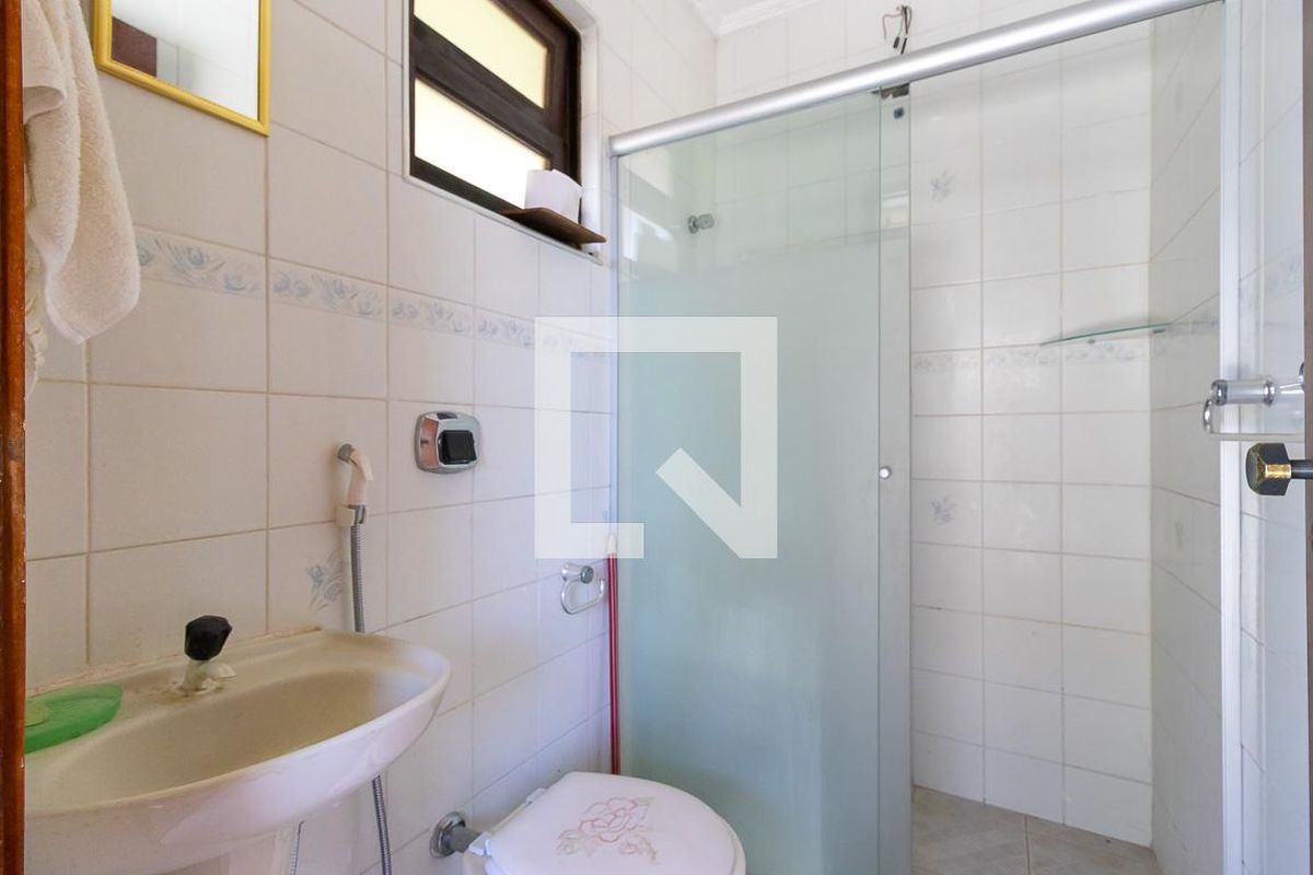 Casa à Venda - Jardim Flamboyant, 4 Quartos,  250 m2 em , Campinas - sp | SoloBR
