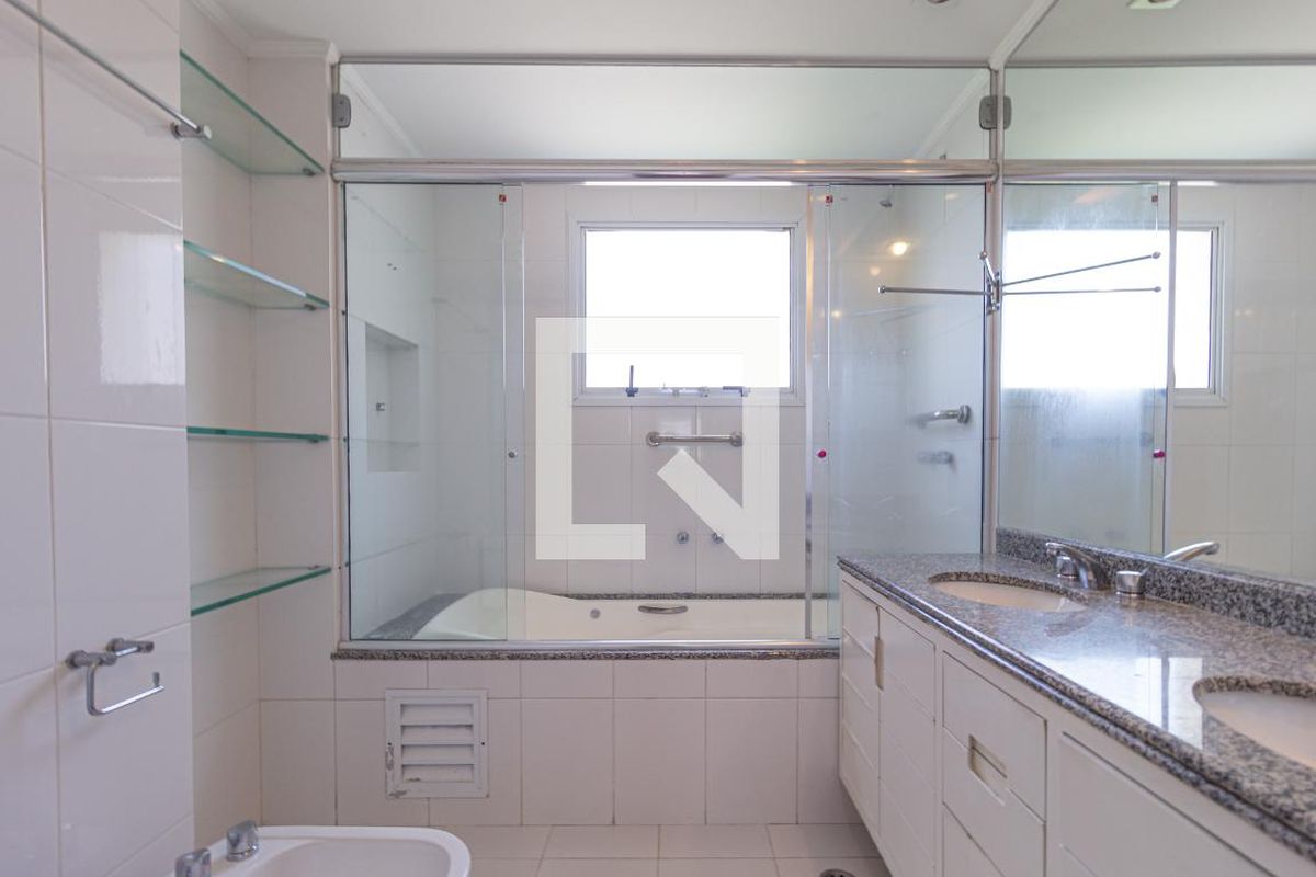 Apartamento, 3 quartos, 180 m² - Foto 76