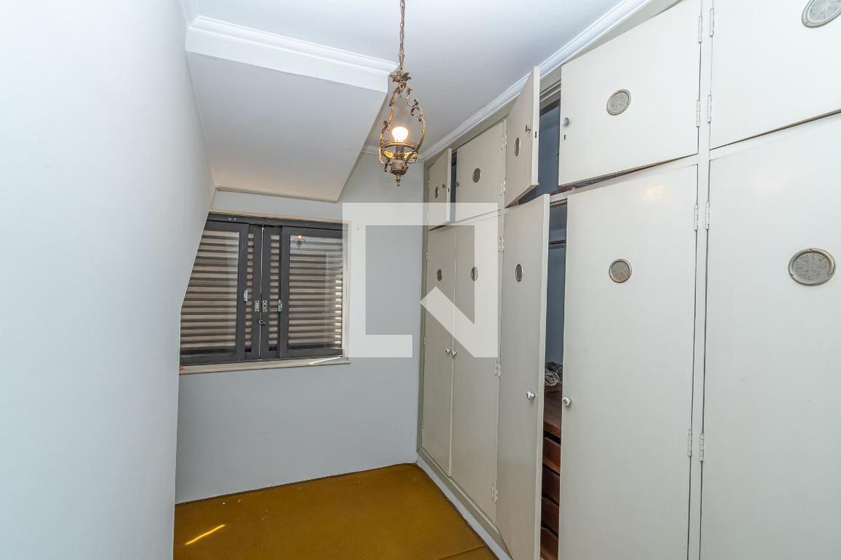 Casa à Venda - Jardim Chapadão, 4 Quartos,  440 m2 em , Campinas - sp | SoloBR