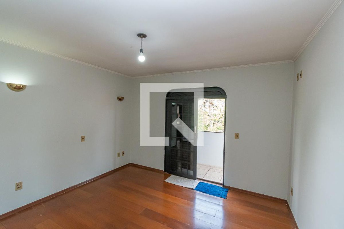 Casa à Venda - Jardim Chapadão, 4 Quartos,  440 m2 em , Campinas - sp | SoloBR