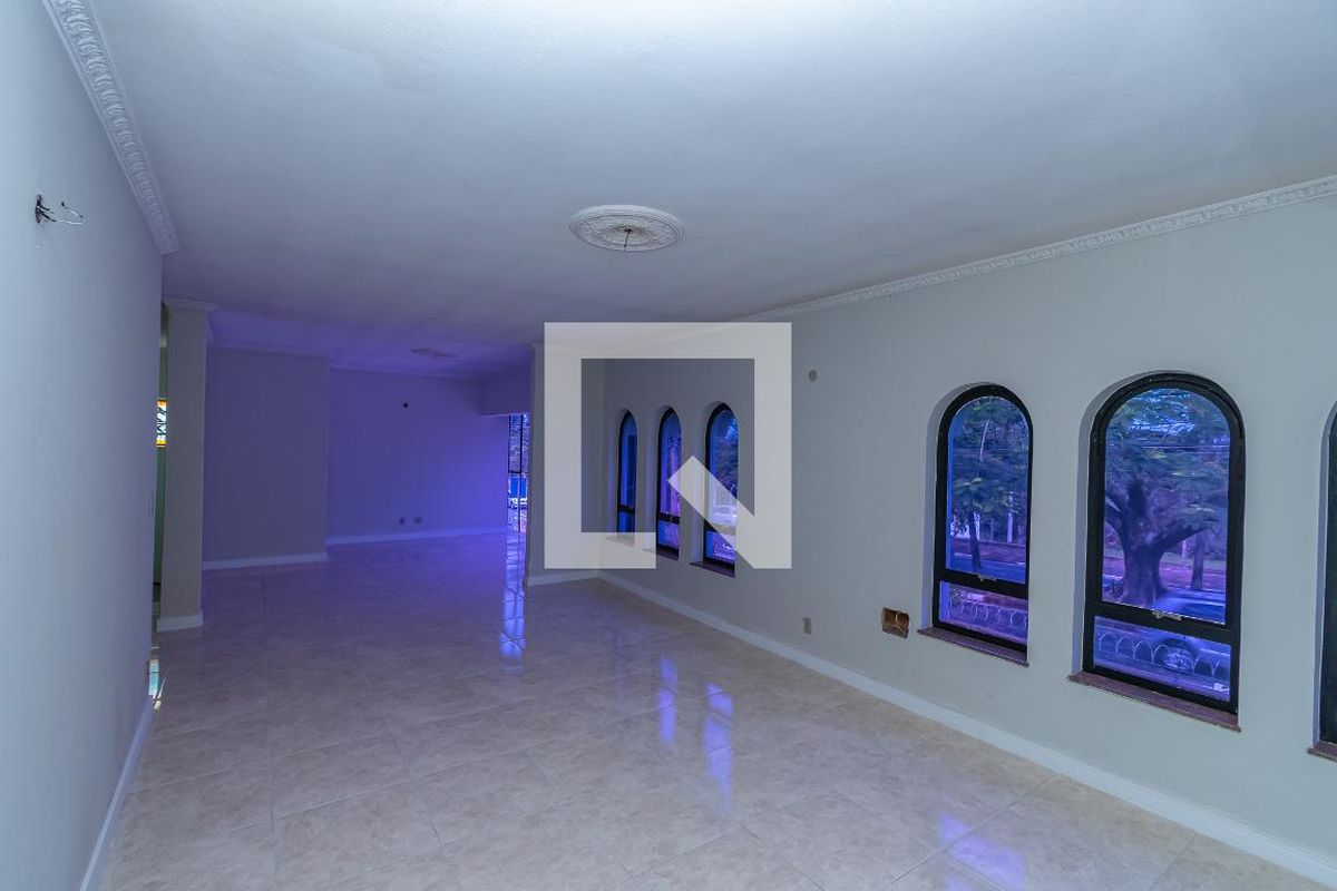 Casa à Venda - Jardim Chapadão, 4 Quartos,  440 m2 em , Campinas - sp | SoloBR