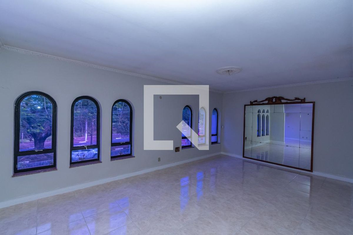 Casa à Venda - Jardim Chapadão, 4 Quartos,  440 m2 em , Campinas - sp | SoloBR