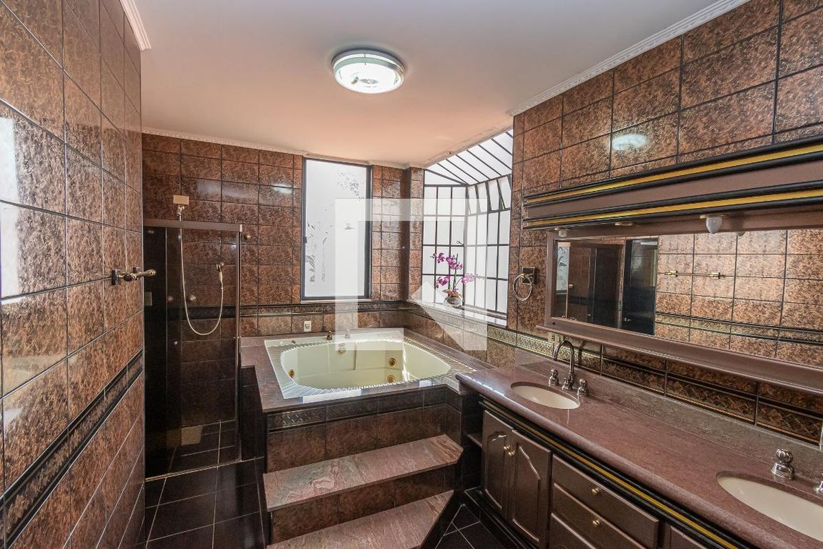 Casa à Venda - Jardim Chapadão, 4 Quartos,  440 m2 em , Campinas - sp | SoloBR