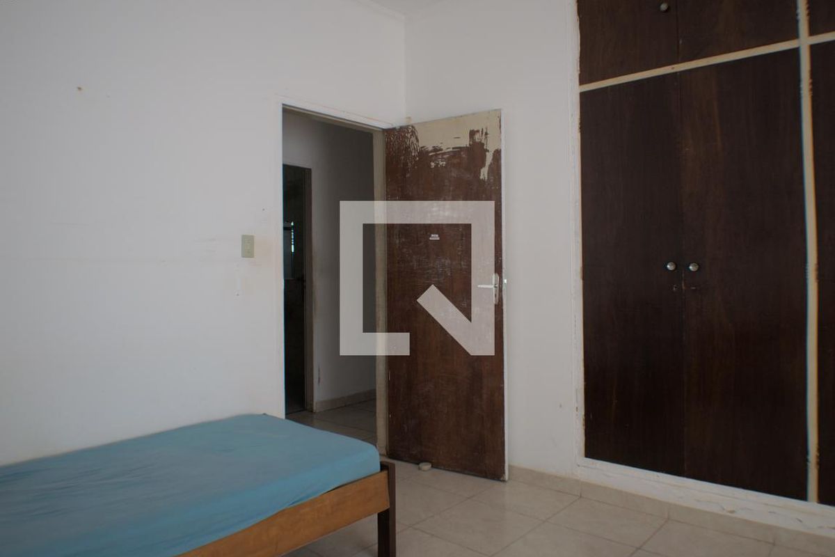 Casa à Venda - Taquaral, 3 Quartos,  334 m2 em , Campinas - sp | SoloBR