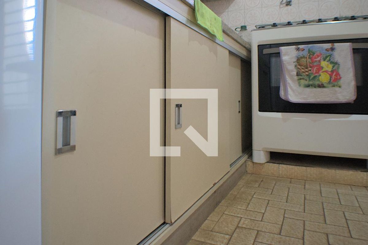 Casa à Venda - Taquaral, 3 Quartos,  334 m2 em , Campinas - sp | SoloBR