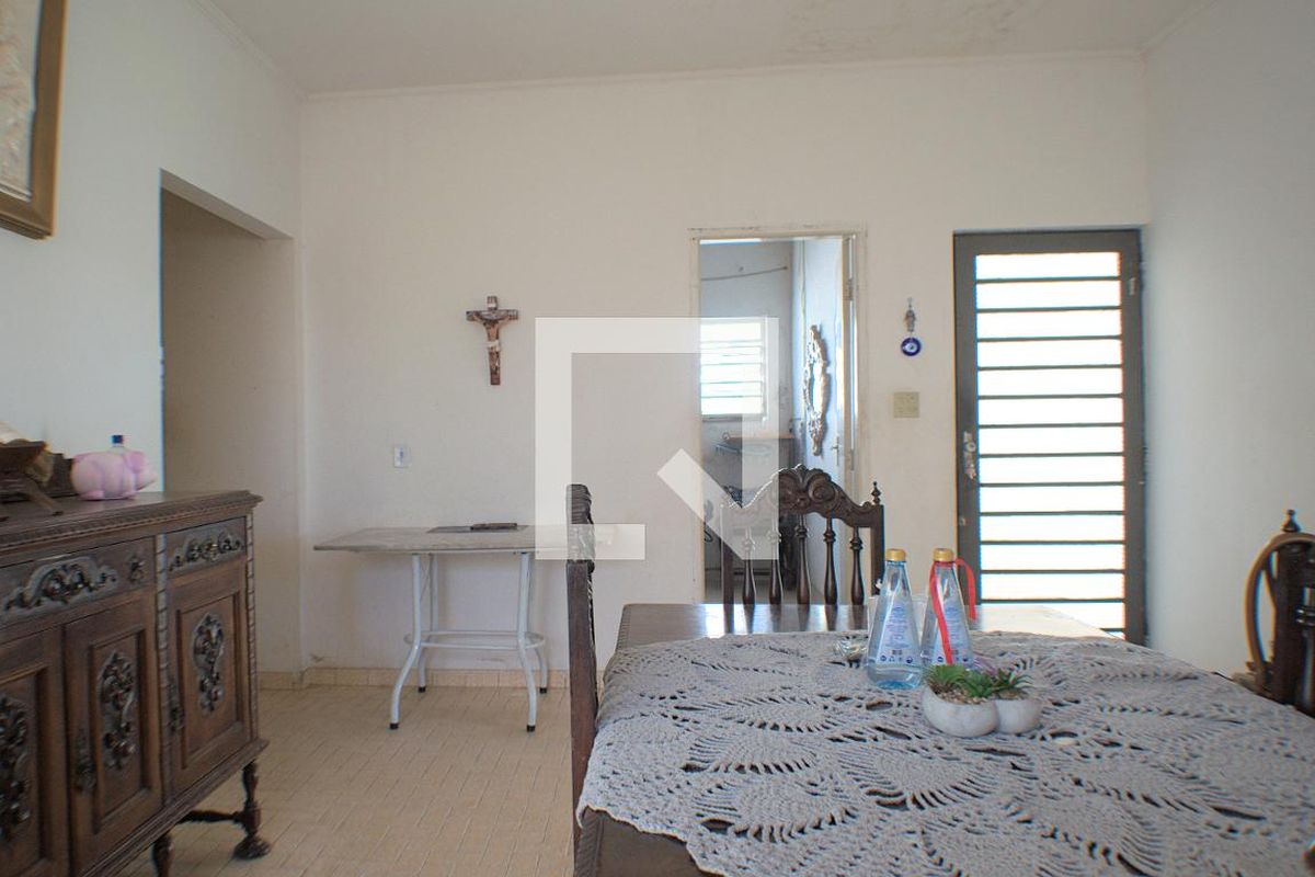 Casa à Venda - Taquaral, 3 Quartos,  334 m2 em , Campinas - sp | SoloBR
