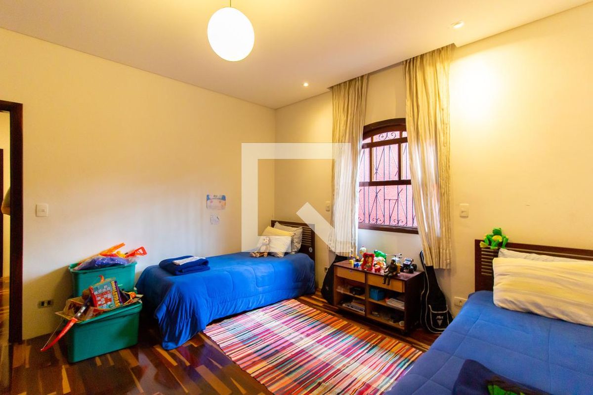 Casa, 3 quartos, 320 m² - Foto 24
