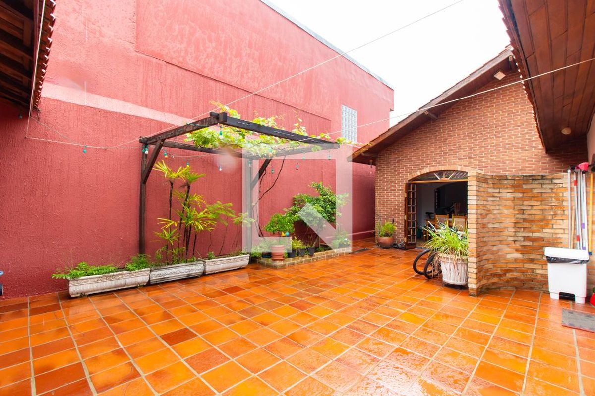 Casa, 3 quartos, 320 m² - Foto 44