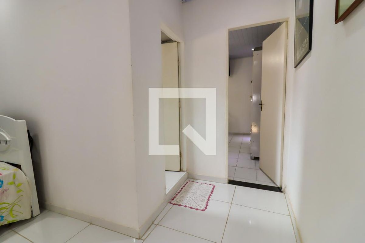 Casa, 4 quartos, 250 m² - Foto 40