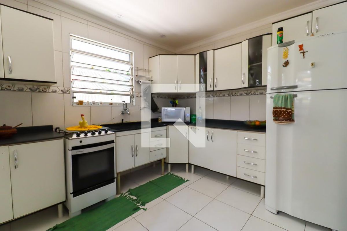Casa, 4 quartos, 250 m² - Foto 146