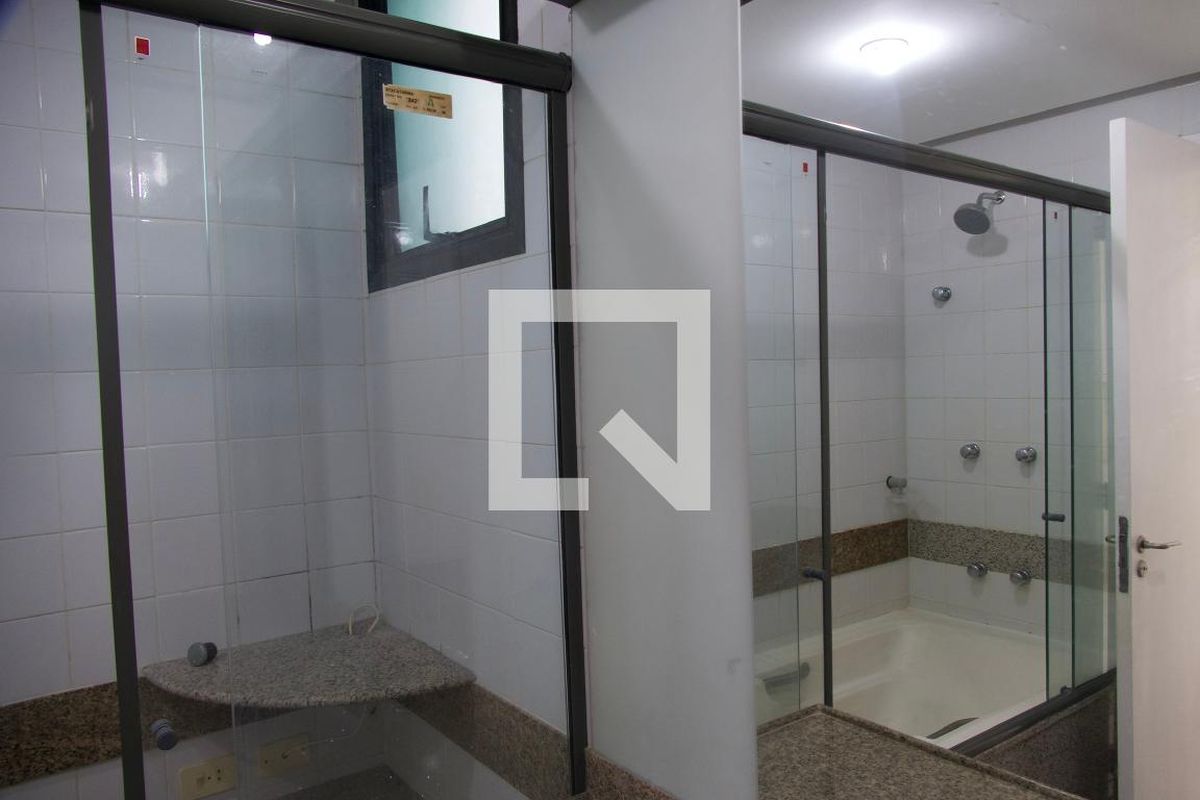 Apartamento, 3 quartos, 198 m² - Foto 140
