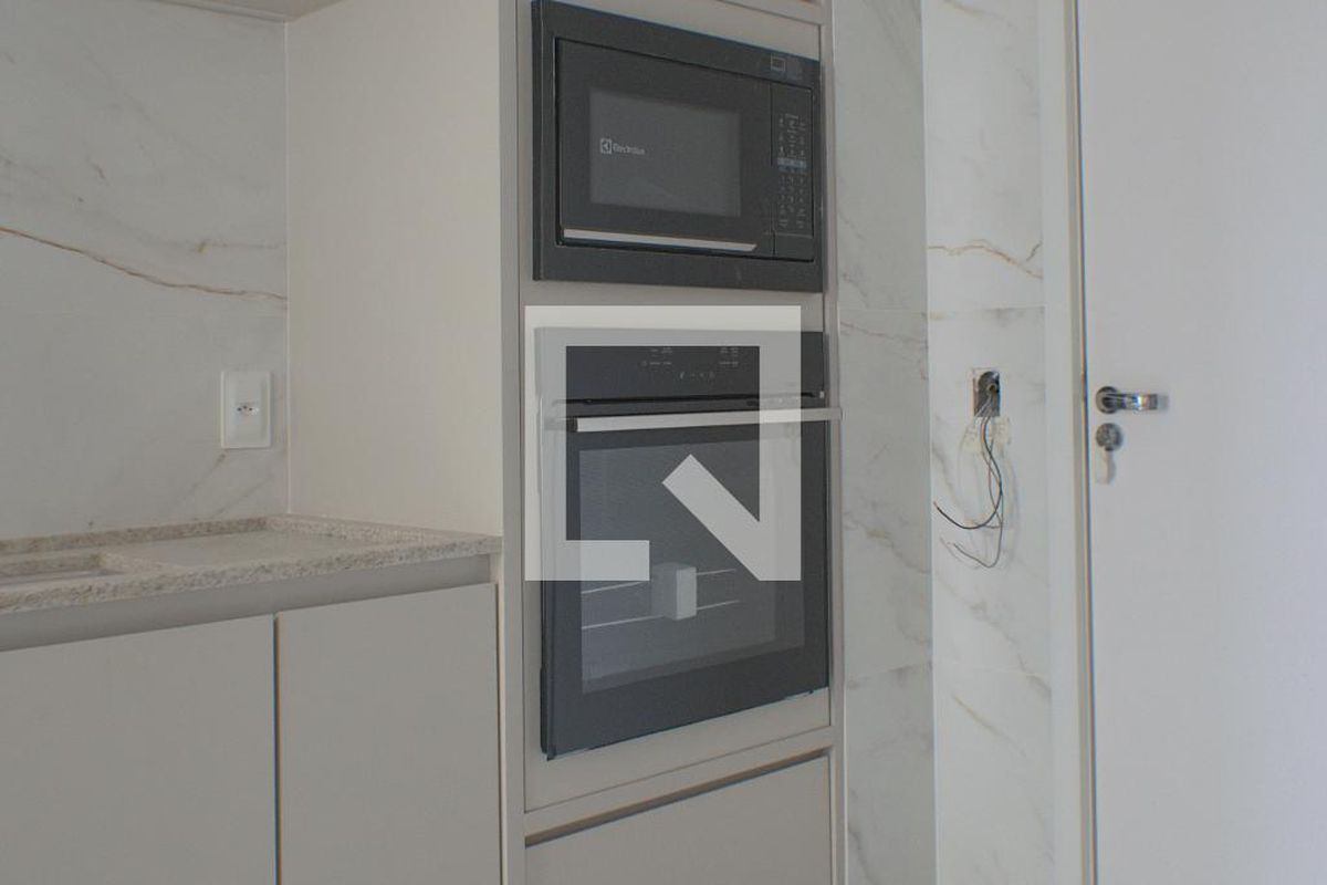 Apartamento à Venda - Cambuí, 2 Quartos,  126 m2 em , Campinas - sp | SoloBR