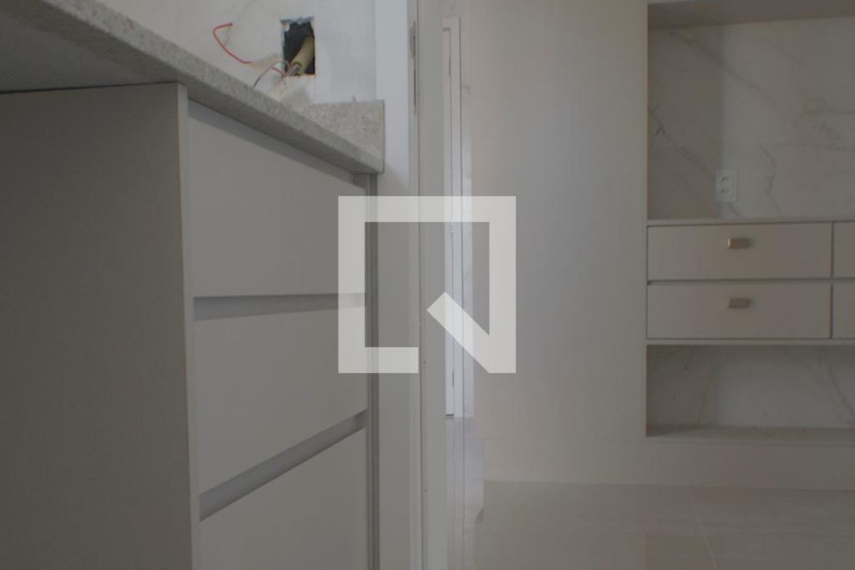Apartamento à Venda - Cambuí, 2 Quartos,  126 m2 em , Campinas - sp | SoloBR