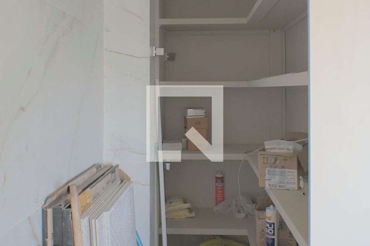 Apartamento à Venda - Cambuí, 2 Quartos,  126 m2 em , Campinas - sp | SoloBR