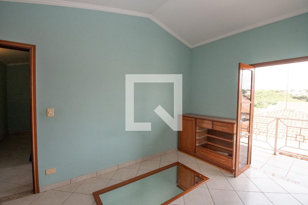 Casa à Venda - Jardim Chapadão, 4 Quartos,  308 m2 em , Campinas - sp | SoloBR