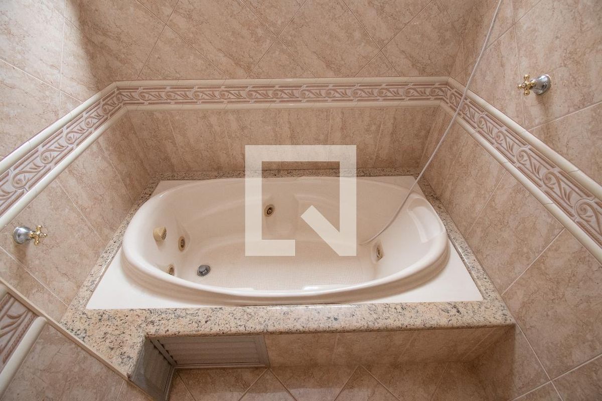 Casa à Venda - Jardim Chapadão, 4 Quartos,  308 m2 em , Campinas - sp | SoloBR