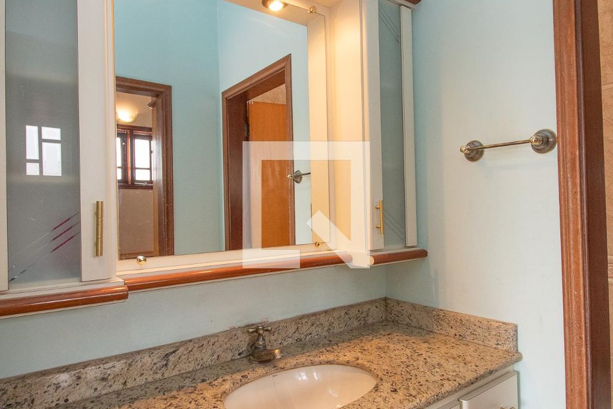 Casa à Venda - Jardim Chapadão, 4 Quartos,  308 m2 em , Campinas - sp | SoloBR