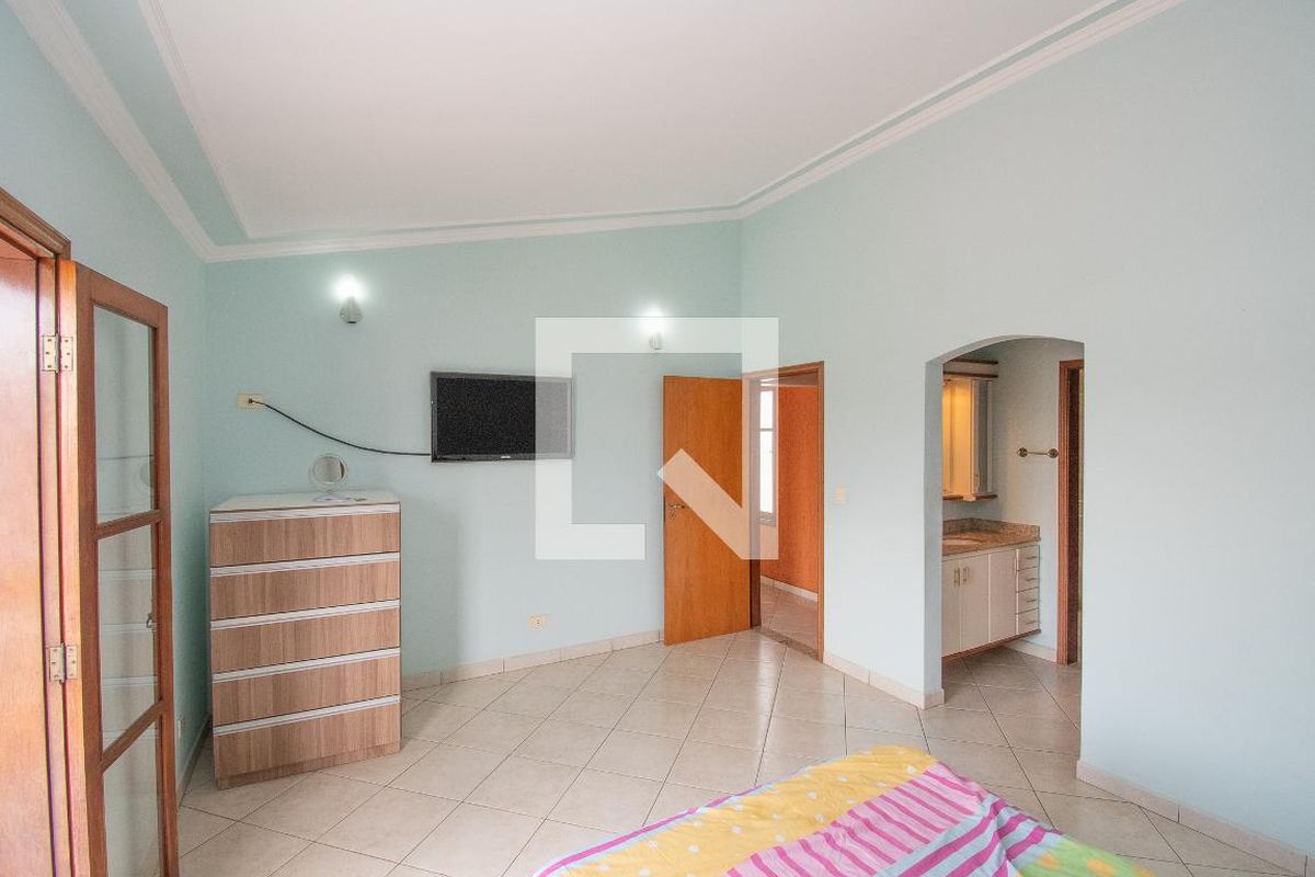 Casa à Venda - Jardim Chapadão, 4 Quartos,  308 m2 em , Campinas - sp | SoloBR