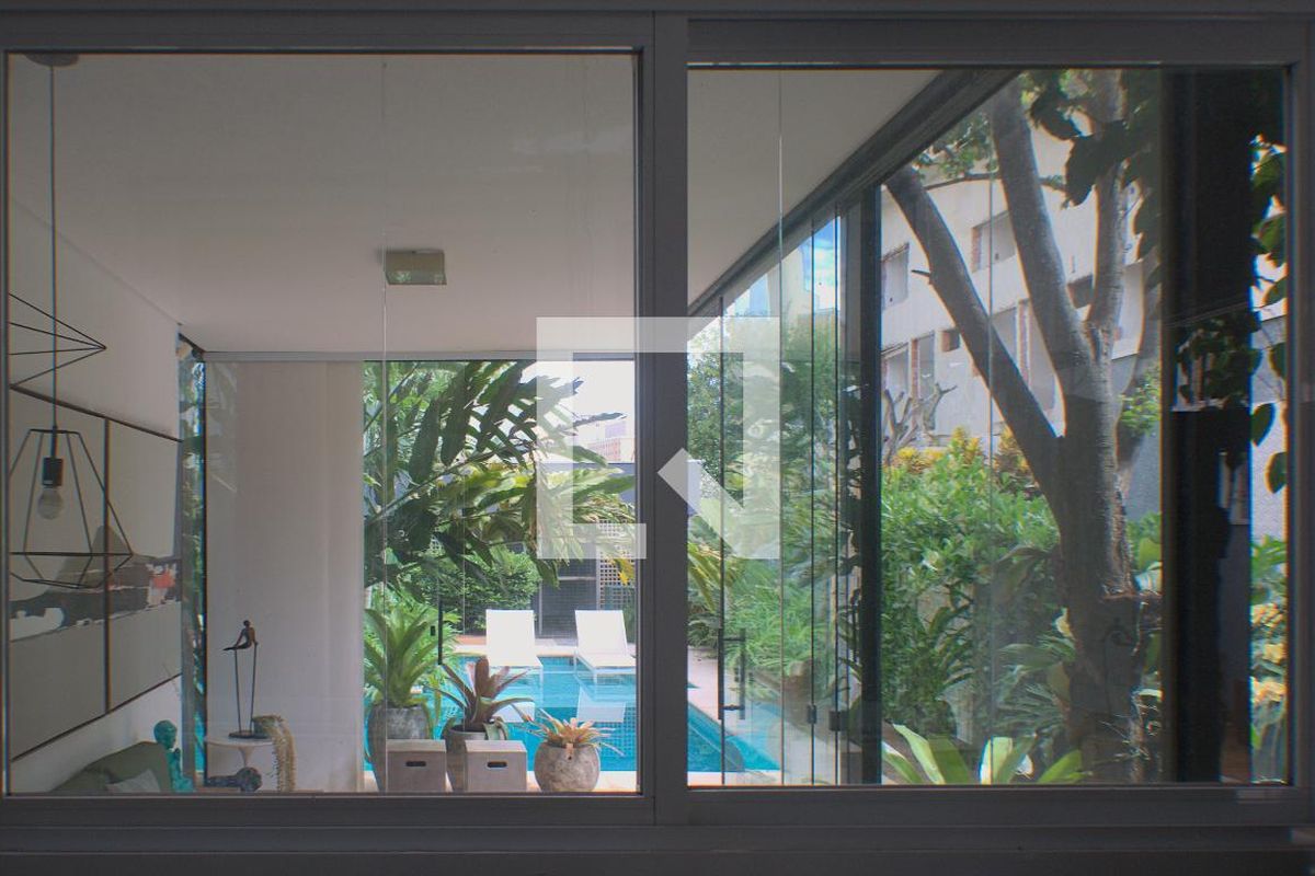 Casa à Venda - Bosque, 2 Quartos,  189 m2 em , Campinas - sp | SoloBR