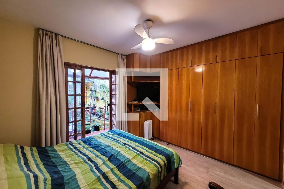 Casa, 3 quartos, 210 m² - Foto 40