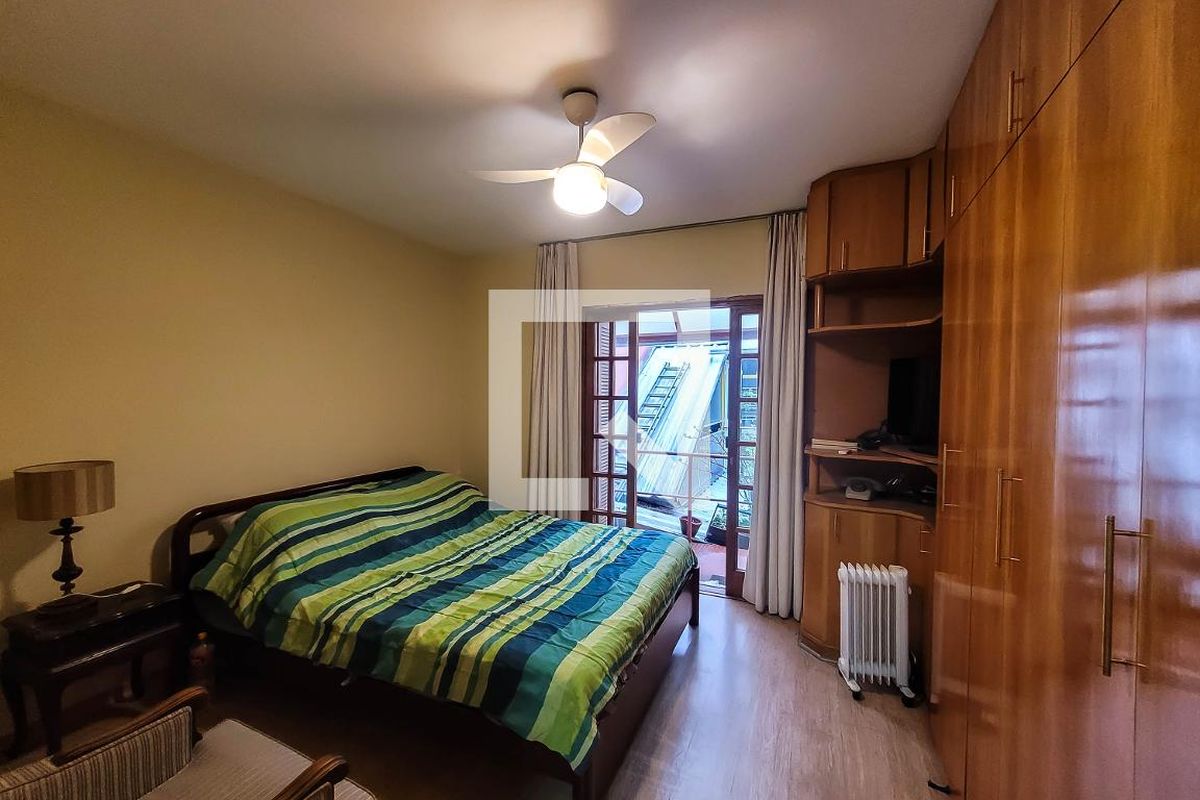 Casa, 3 quartos, 210 m² - Foto 38