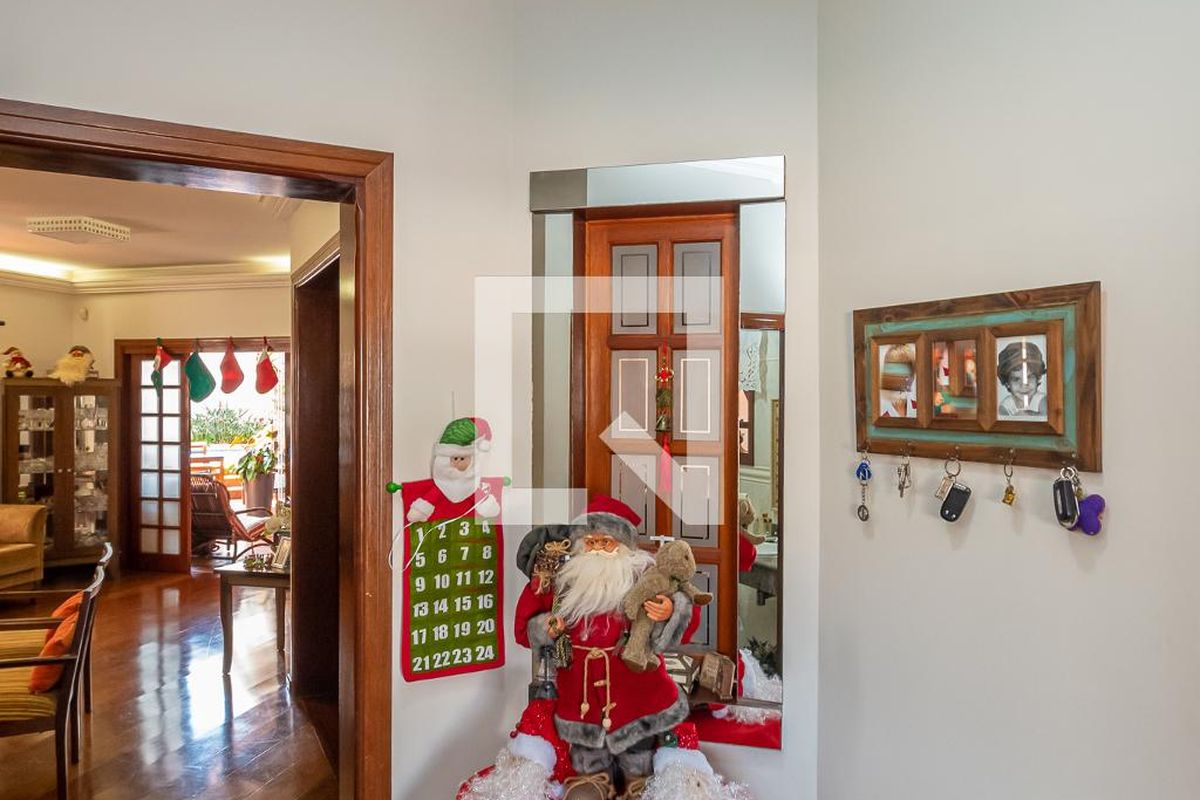 Casa à Venda - Nova Campinas, 4 Quartos,  300 m2 em , Campinas - sp | SoloBR