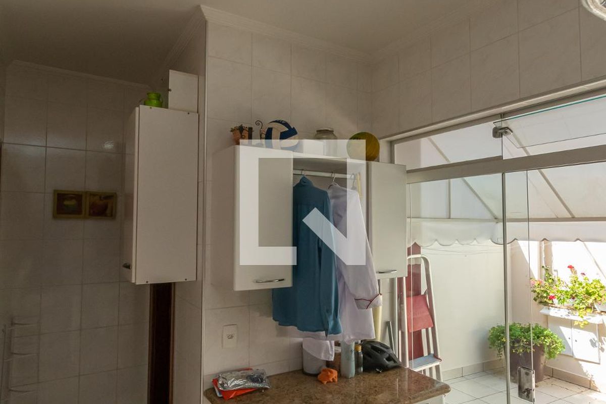 Casa à Venda - Nova Campinas, 4 Quartos,  300 m2 em , Campinas - sp | SoloBR