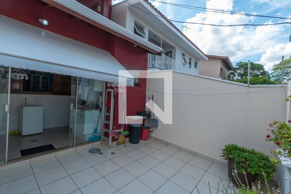 Casa à Venda - Nova Campinas, 4 Quartos,  300 m2 em , Campinas - sp | SoloBR