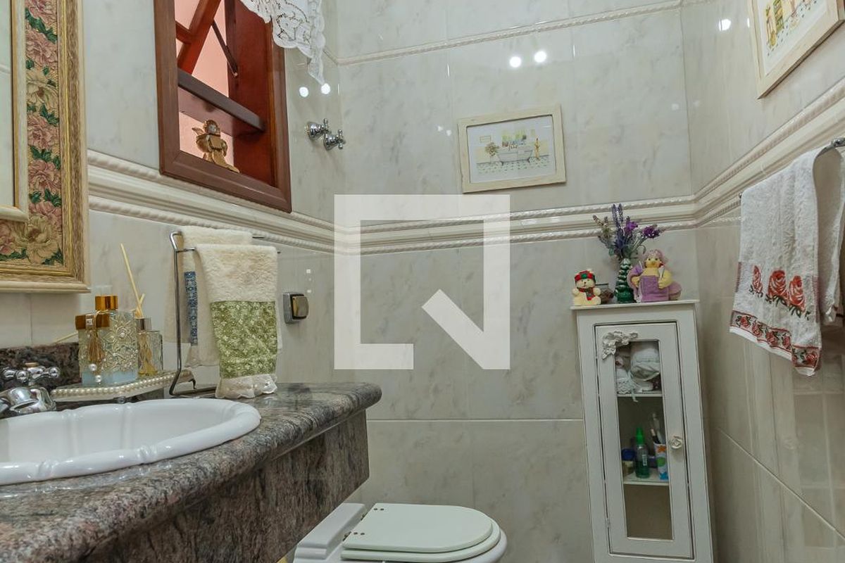 Casa à Venda - Nova Campinas, 4 Quartos,  300 m2 em , Campinas - sp | SoloBR