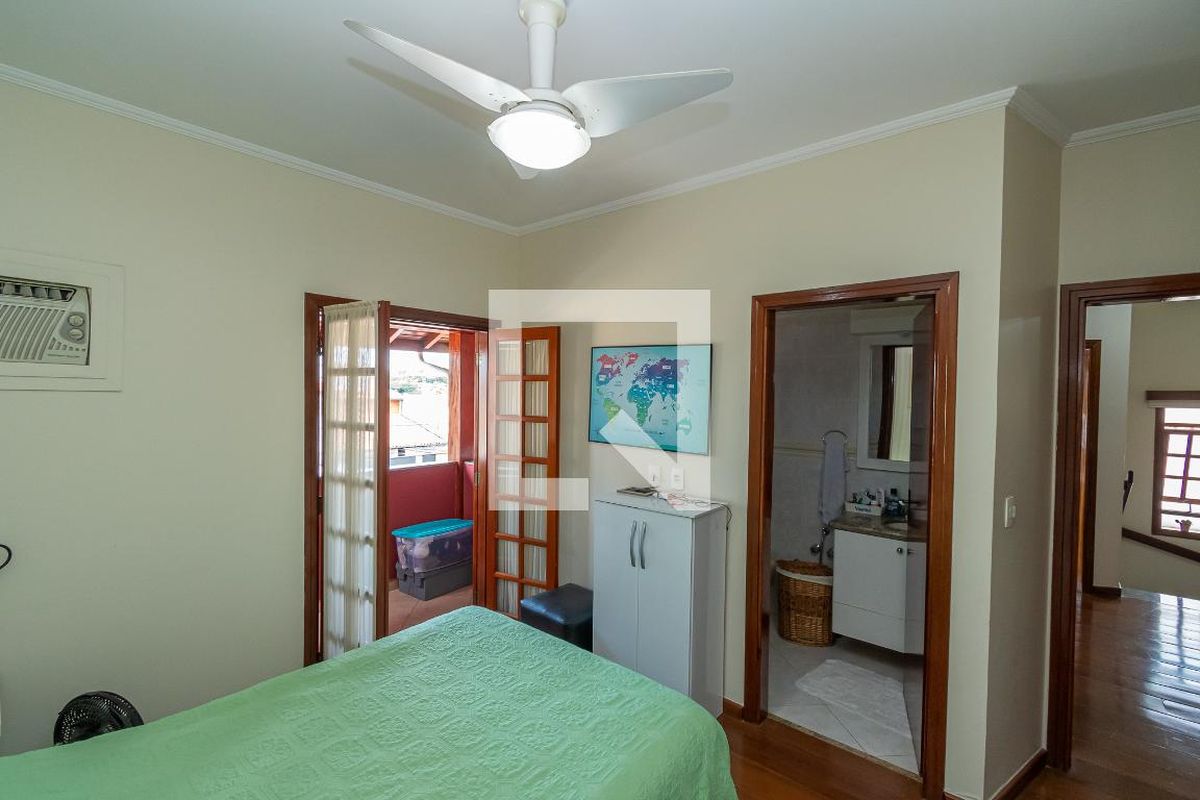 Casa à Venda - Nova Campinas, 4 Quartos,  300 m2 em , Campinas - sp | SoloBR