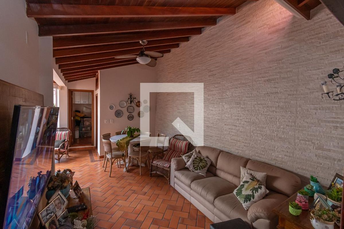 Casa à Venda - Nova Campinas, 4 Quartos,  300 m2 em , Campinas - sp | SoloBR