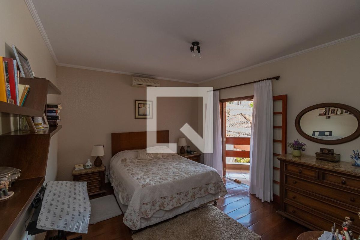 Casa à Venda - Nova Campinas, 4 Quartos,  300 m2 em , Campinas - sp | SoloBR