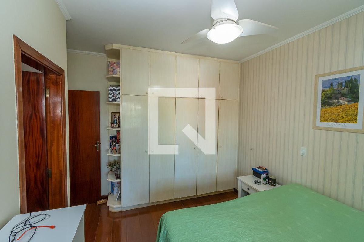 Casa à Venda - Nova Campinas, 4 Quartos,  300 m2 em , Campinas - sp | SoloBR