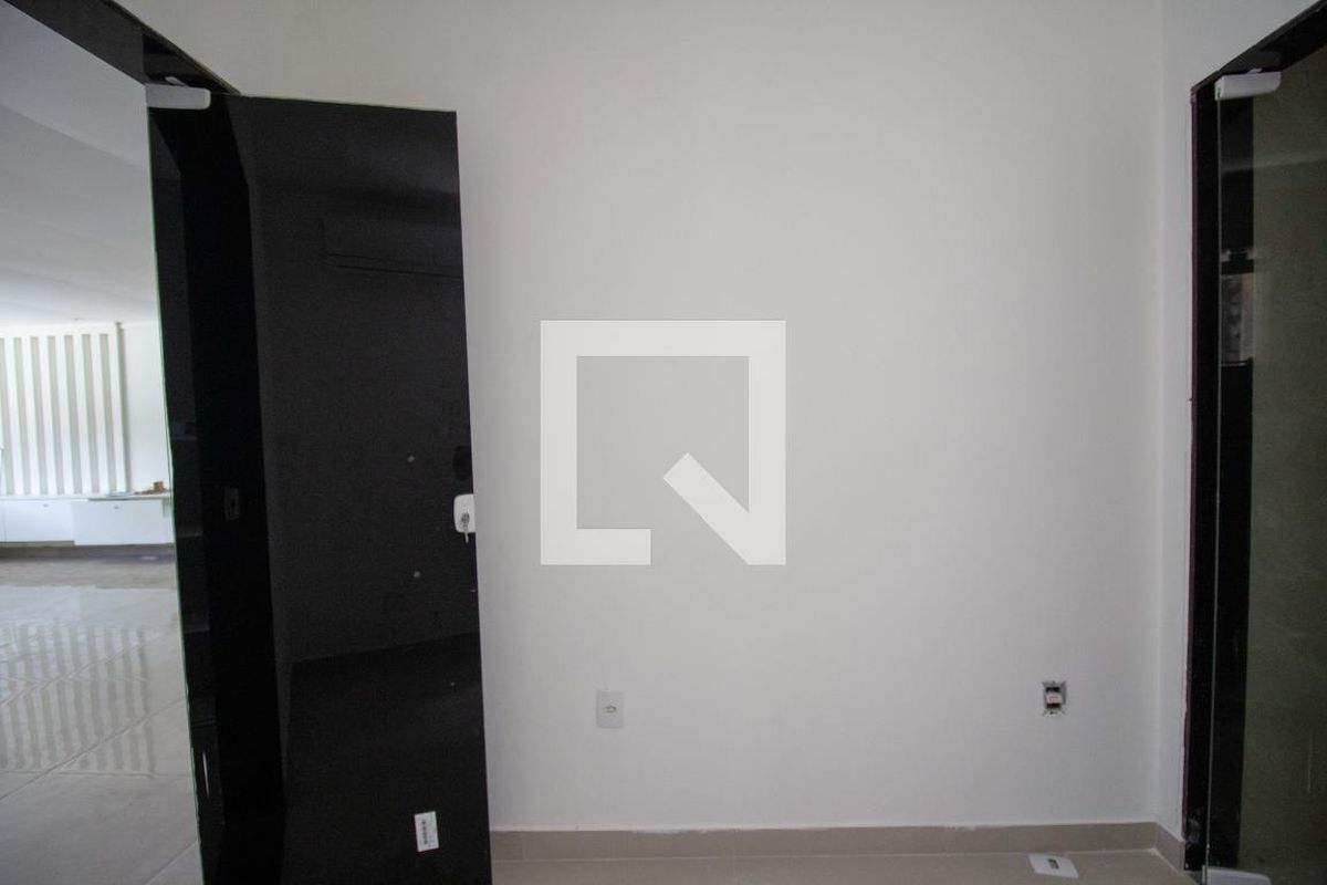 Casa, 6 quartos, 240 m² - Foto 10