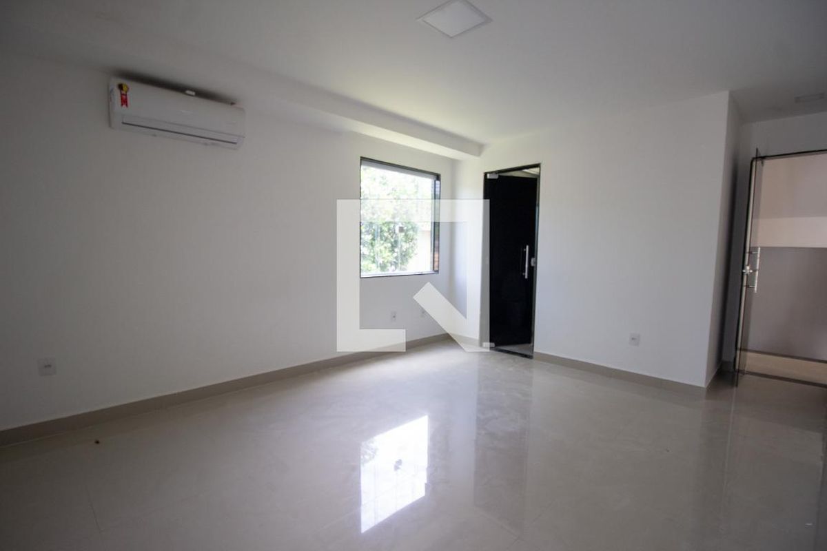 Casa, 6 quartos, 240 m² - Foto 17