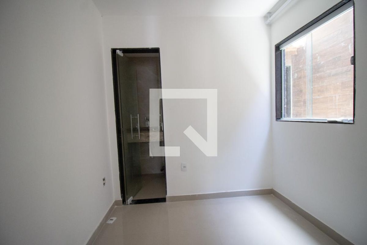 Casa, 6 quartos, 240 m² - Foto 8